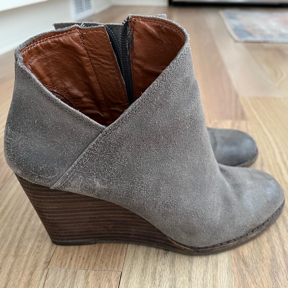 Elegant Gray Suede Ankle Booties